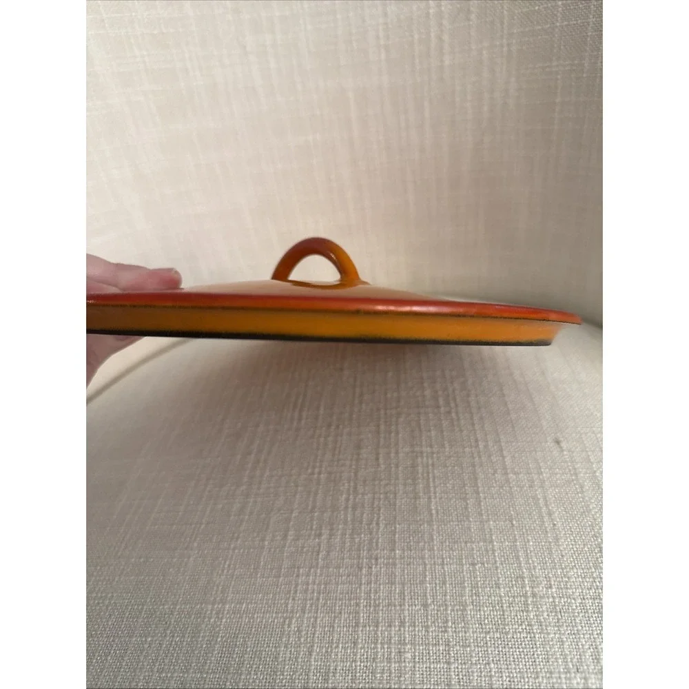 Descoware Cast Iron LID 22 FE Orange Flame‎ Belgium Vintage Cookware LID ONLY